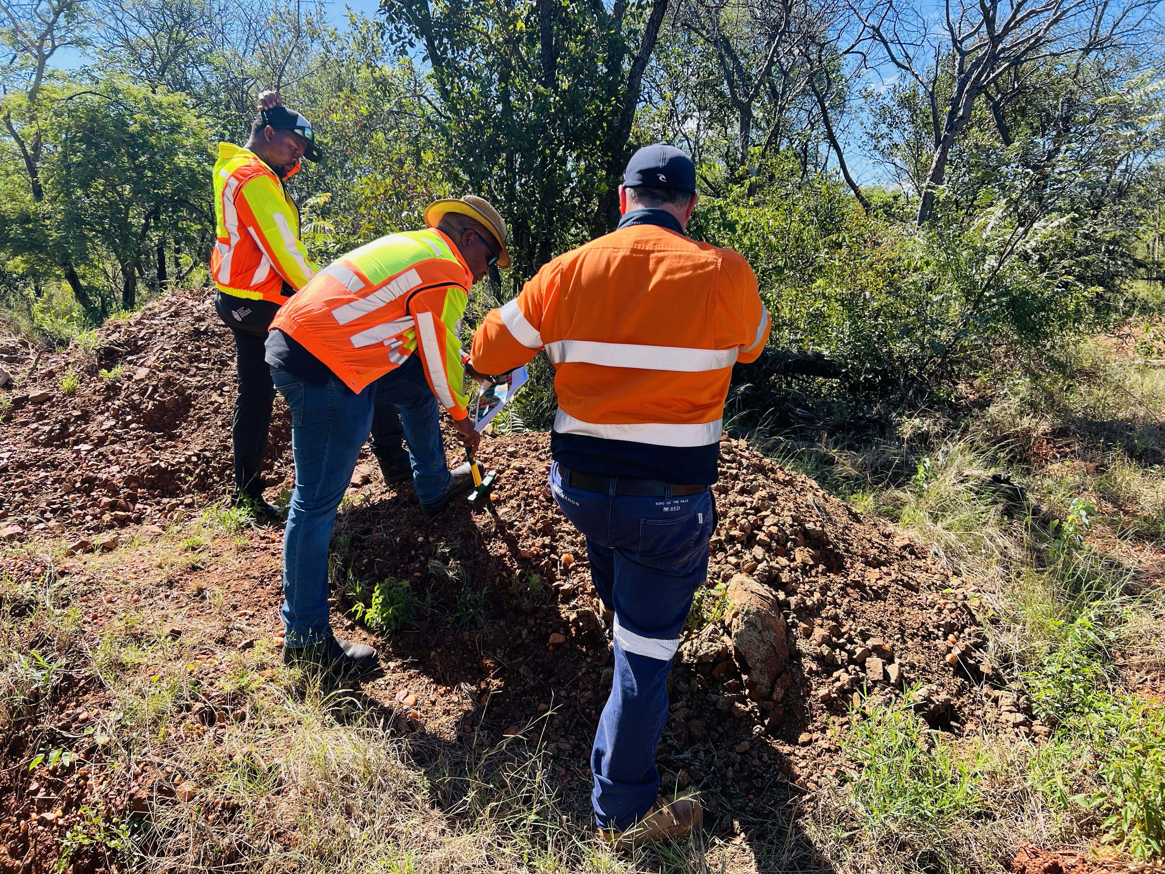 Globe Gold Project drill site