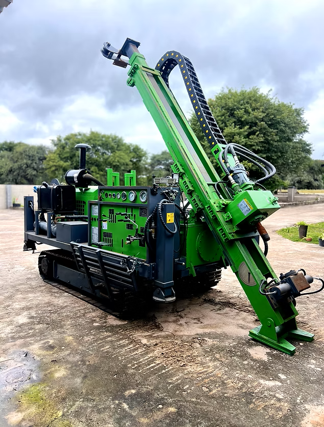 Thor 5000 truck-mounted RC rig on a Botswana pad